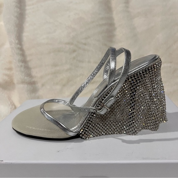 NIB Stunning Kate Cate Silver Crystal Embellished Heels w Slingback size EU 38 - Picture 1 of 7